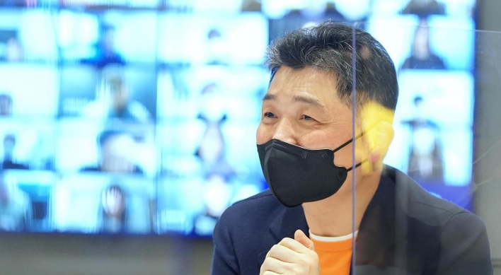 Kakao founder says Bill Gates is his role model