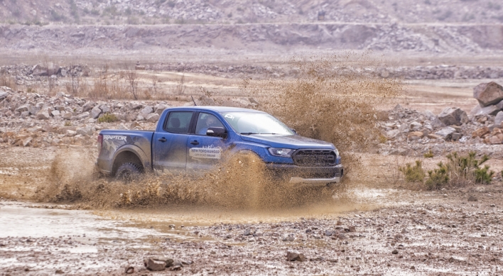 [Behind the Wheel] Ford Ranger Raptor, Wildtrak can stand on some of toughest terrains