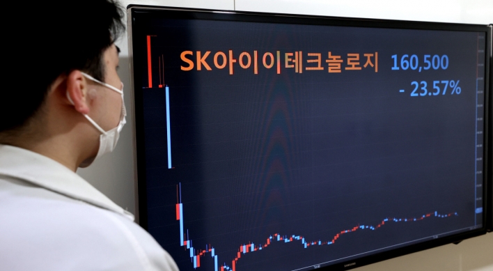 SKIET shares lose vitality after Kospi market debut