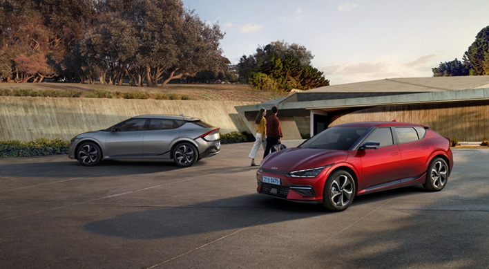 Kia starts sales of first all-electric EV6