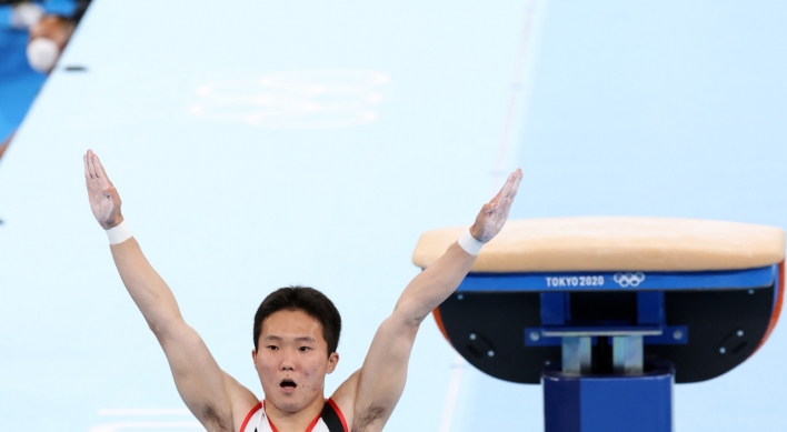 [Tokyo Olympics] Gymnast Shin Jea-hwan wins gold in men's vault