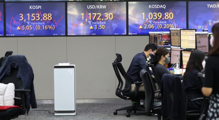 Seoul stocks open higher on bargain hunting