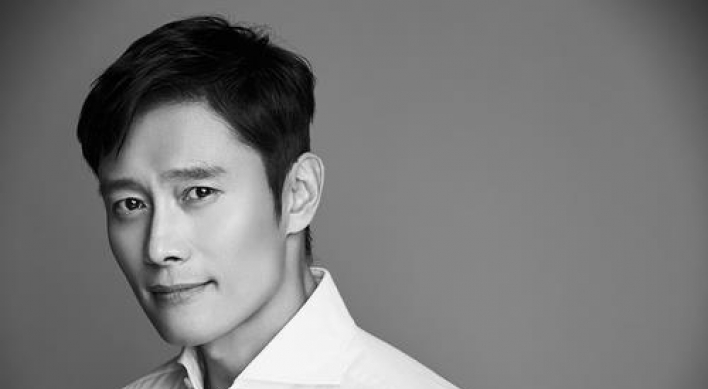 Korean actor Lee Byung-hun wins US award for Asian entertainer