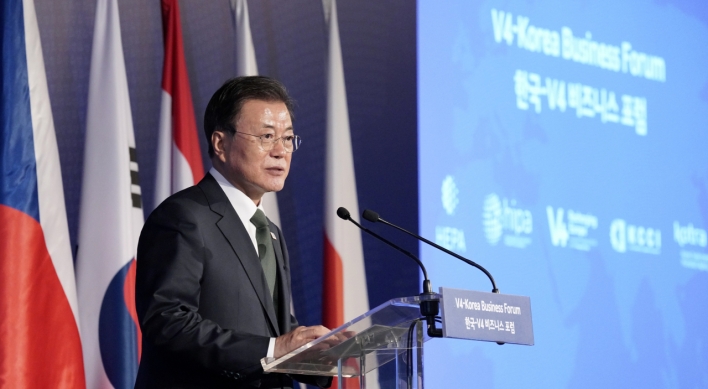 South Korea seeks cooperation with Visegrad Group in finance, defense and bio