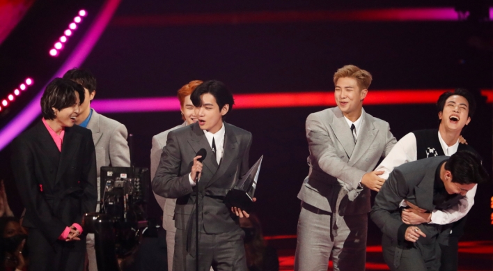 [News Focus] Winning three awards at AMAs, BTS’ universe makes Army proud