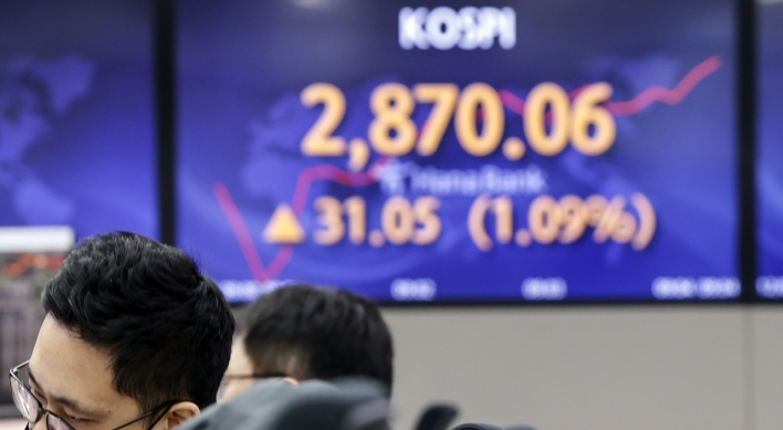 Seoul stocks open slightly higher on tech, bio reboun