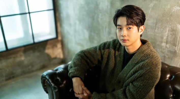 Choi Woo-shik learns to value process through ‘The Policeman’s Lineage’