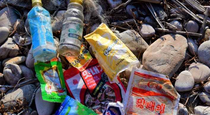 [Weekender] All washed up: Beach trash holds truths about North Korea