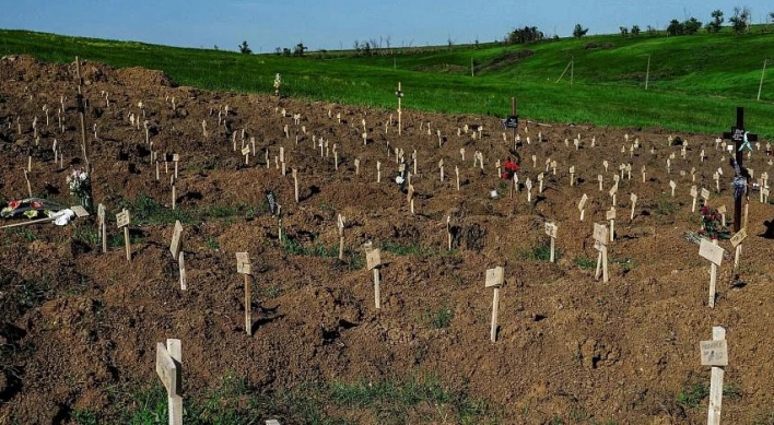 [Newsmaker] Sharp increase in burials in Russian-held areas of Ukraine: NGO