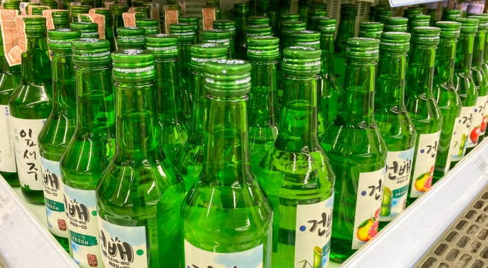 Korean adults drank 53 bottles of soju, 83 bottles of beer last year