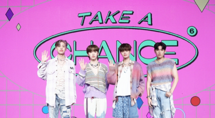 [Today’s K-pop] AB6IX frees itself to ‘take a chance’ on 6th EP