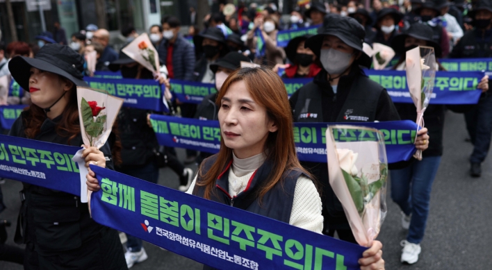 Women earn 65% of what men earn in Korea: data