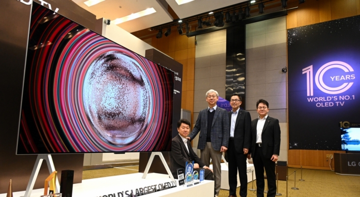 LG welcomes more rivals entering OLED TV market