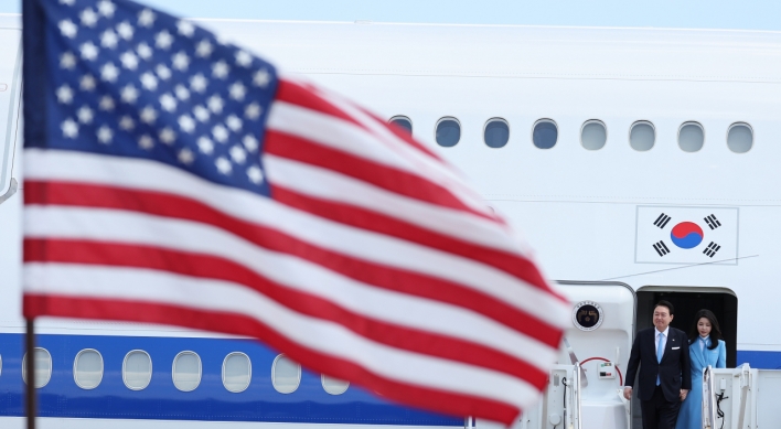 Yoon arrives in Washington on state visit