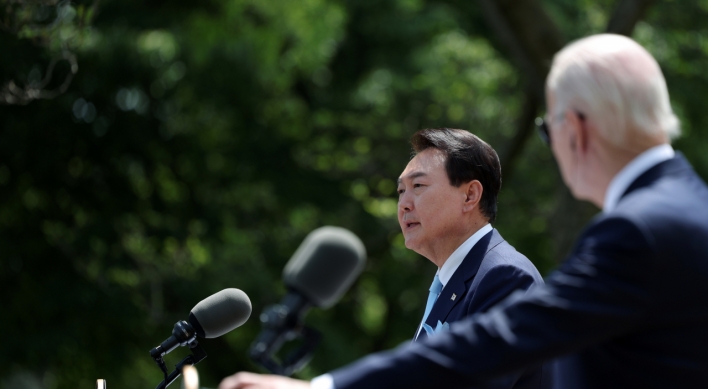 Korean chip, car industries unassuaged by summit talks