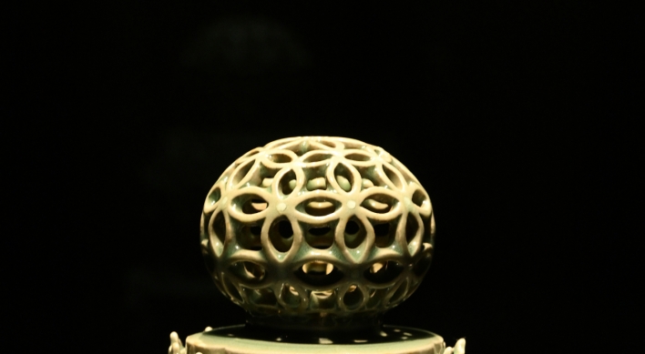 [Stories of Artifacts] Beauty meets function: Goryeo celadon