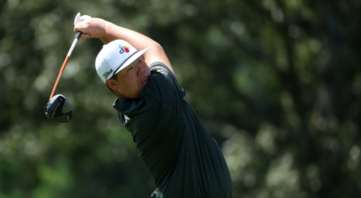 4 S. Koreans stay alive in PGA Tour playoff