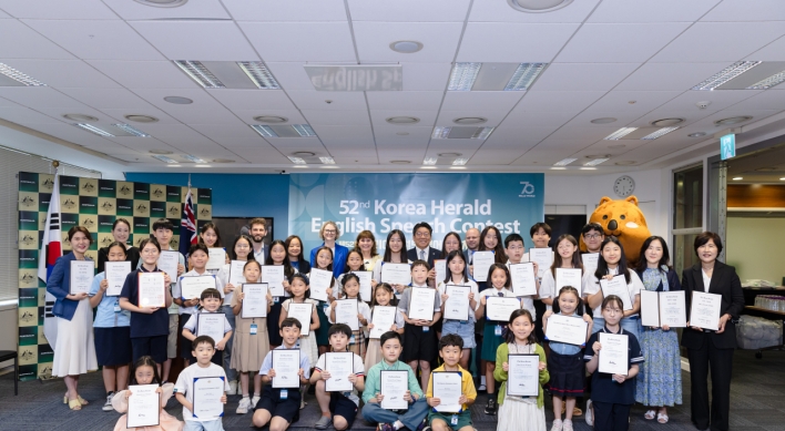 45 winners get prize for Korea Herald English Speech Contest