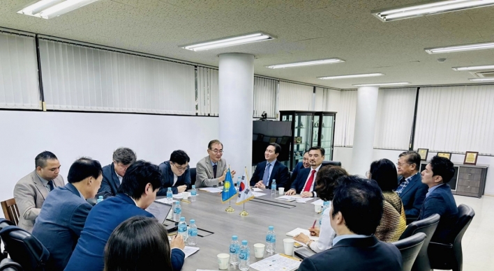 Kazakh Embassy celebrates Constitution Day, highlights economic ties