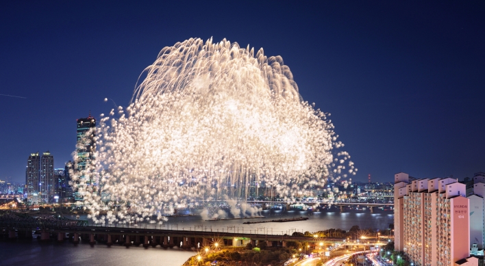 Hanwha to stage largest-ever int'l fireworks festival on Oct. 7
