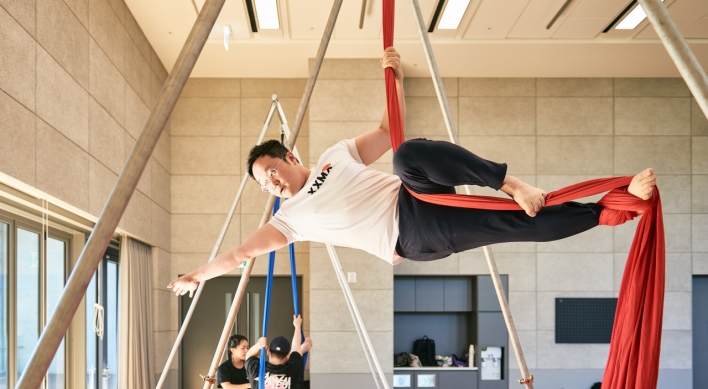 [From the Scene] Whimsical circus workshop offers fun workout