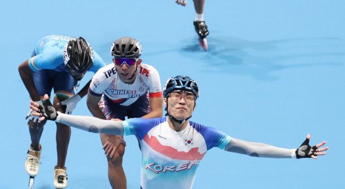 S. Koreans win gold, silver in men's roller skating