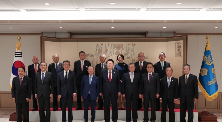 Yoon says improved relations between S. Korea, Japan are people's will