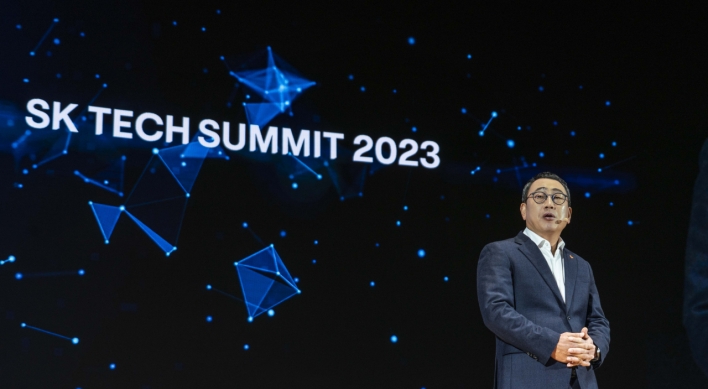 SK Telecom CEO shows confidence in AI-centered growth strategy