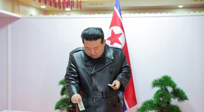 N. Korean leader casts ballot in local elections
