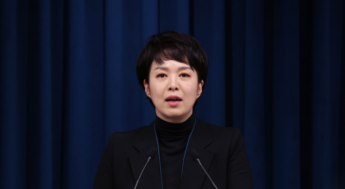 [Breaking] Yoon brings back chief of staff for policy role