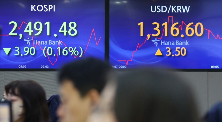 Seoul shares open lower on US tech slide