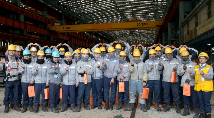 [Photo News] Warmth for foreign workers