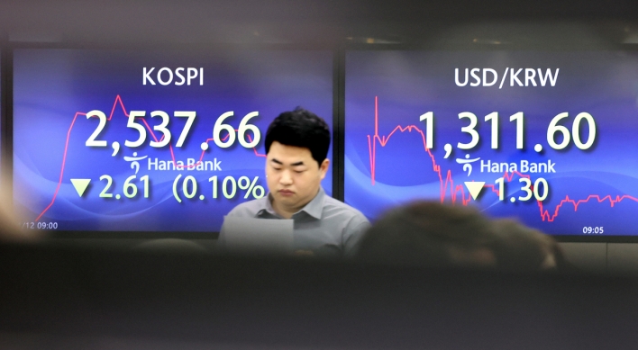 Seoul shares open lower amid extended losing streak