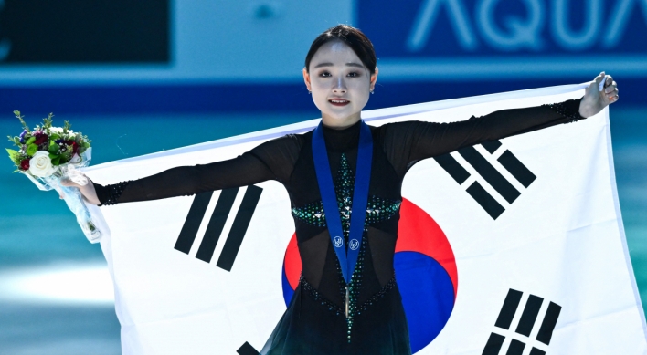 S. Korean Kim Chae-yeon wins bronze at figure skating worlds