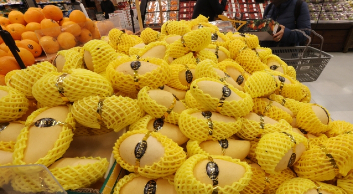 Pineapple, mango imports surge to record highs in March