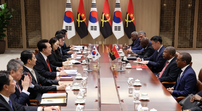 Leaders of S. Korea, Angola agree to boost economic, trade cooperation
