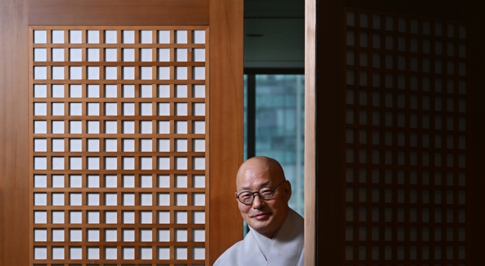 [Eye Interview] Seon meditation empowers you: Buddhist leader