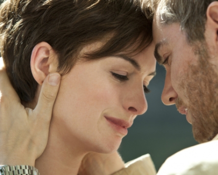 Romance lacks spark in ‘One Day’