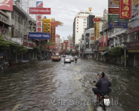 Conflicting flood info frustrates Thailand’s private sector
