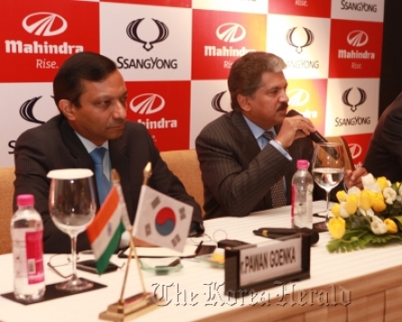Mahindra considers XUV500 for Korea
