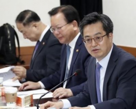 Korea to eradicate solicited employment in public firms