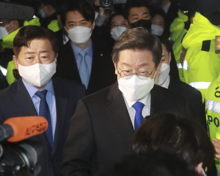 Lee Jae-myung accepts defeat in close-fought presidential election