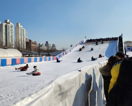 [Well-curated weekend] Sledding, cozy tea and show of old and new for Lunar New Year holiday