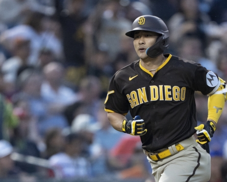Padres' Kim Ha-seong hits 5th homer of season, scores 100th career run