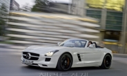 또 하나의 드림카, 벤츠 ‘더 뉴 SLS AMG 로드스터’ 국내 출시