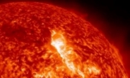 태양 표면 폭발…지구도달 D-1, 그 여파는?