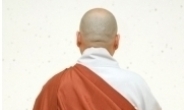 ‘氣치료 해야’…승려가 여고생 성폭행