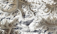 에베레스트 위성 사진 “자연이 만든 작품, 우주에서 바라보니…”