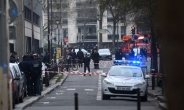 프랑스 경찰, 테러연루 조직원 5∼6명 추적에 박차