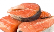 [생선 부위별 영양소는]눈알-혈전 줄이는 DHA…껍질-기억력 강화‘콜린’…몸통-비타민 A·B·D